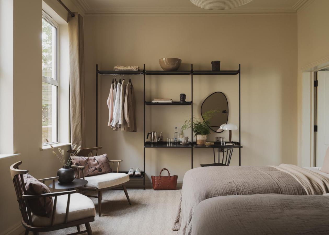 Leighton House - Boutique Guesthouse Bath Exterior photo Bedroom