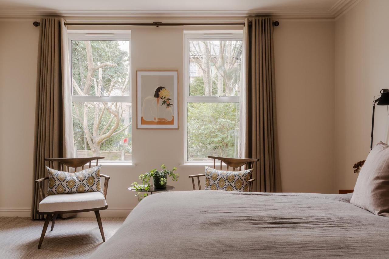 Leighton House - Boutique Guesthouse Bath Exterior photo A bedroom at the hotel