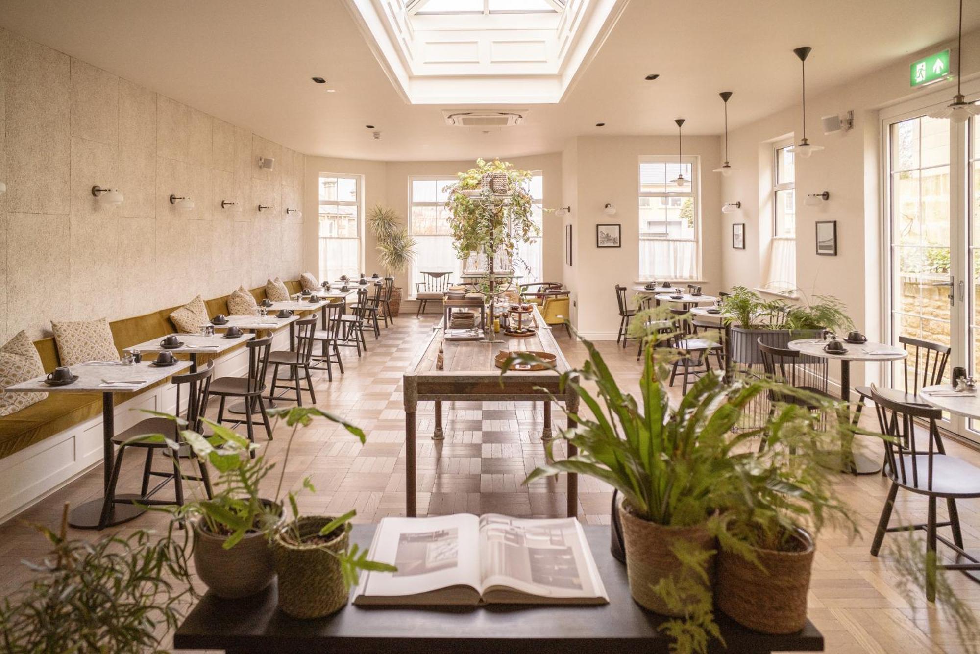 Leighton House - Boutique Guesthouse Bath Exterior photo The interior of the restaurant