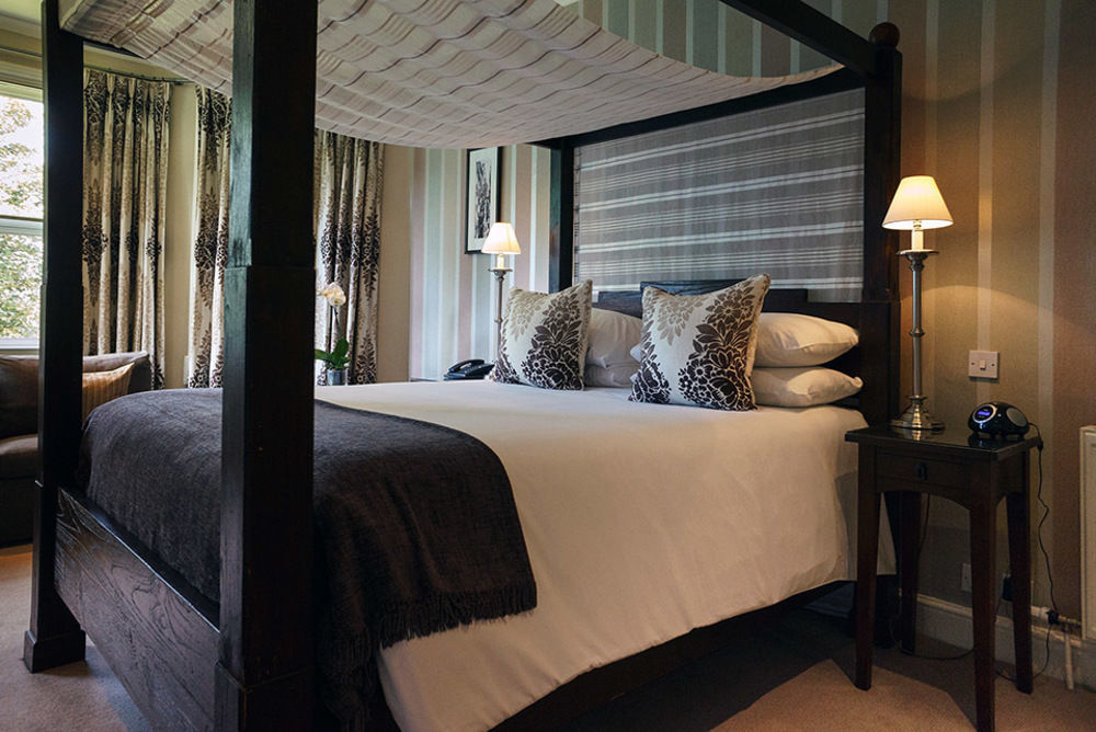 Leighton House - Boutique Guesthouse Bath Exterior photo A bedroom at The Old parsonage